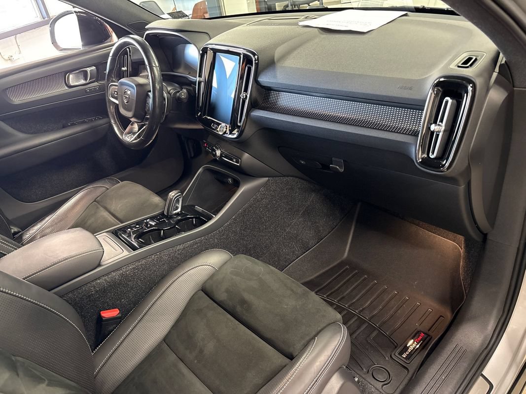 Used 2019 Volvo XC40 T5 R-Design AWD/4WD image 49