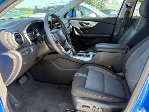 Used 2024 Chevrolet Blazer LT w/ Convenience Package FWD image 6