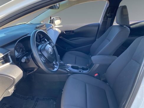 Used 2024 Toyota Corolla LE image 9