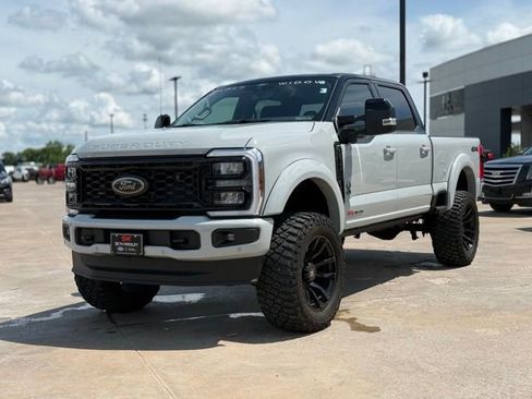 Used 2025 Ford F250 Lariat w/ Lariat Ultimate Package AWD/4WD image 4