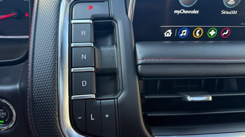 Used 2021 Chevrolet Suburban RST AWD/4WD image 41