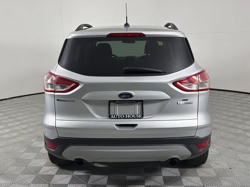 Used 2016 Ford Escape SE w/ Equipment Group 201A FWD image 5