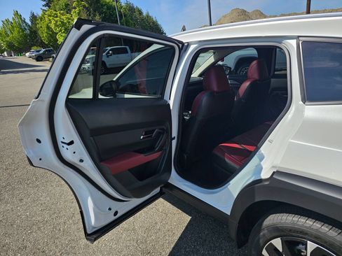 Certified 2025 MAZDA CX-50 2.5 Hybrid w/ Premium Plus Pkg AWD/4WD image 23