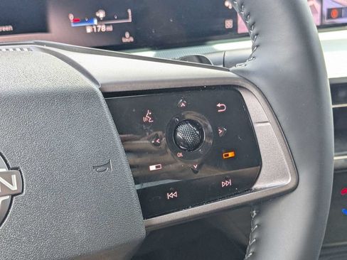 Used 2025 Nissan Murano Platinum w/ Cargo Package AWD/4WD image 24