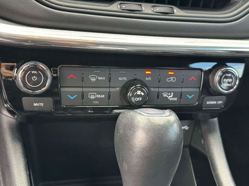 Used 2023 Jeep Compass High Altitude AWD/4WD image 27