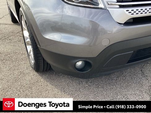 Used 2013 Ford Explorer XLT image 23