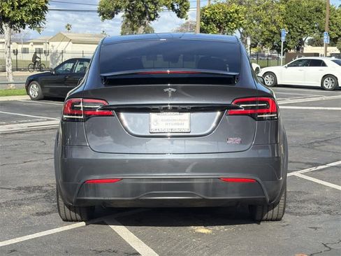 Used 2022 Tesla Model X Plaid image 5