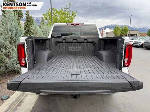 Used 2024 GMC Sierra 1500 AT4 w/ Technology Package image 47