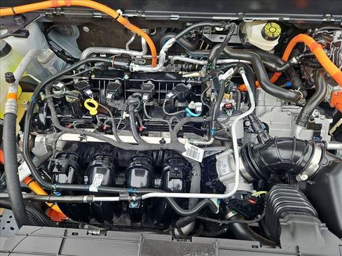 Certified 2025 Ford Maverick XLT FWD image 21