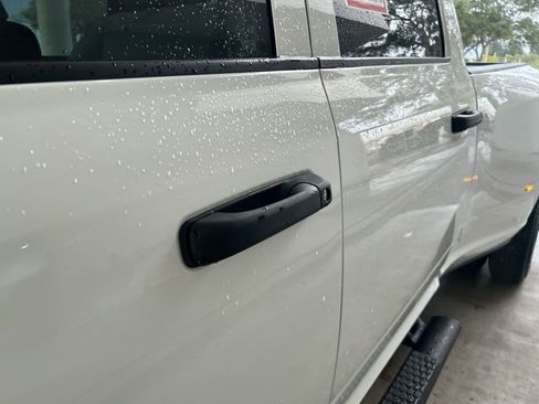 Used 2024 RAM 3500 Tradesman w/ Chrome Appearance Group image 18