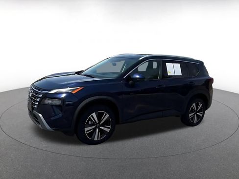 Used 2026 Nissan Rogue SL FWD image 6