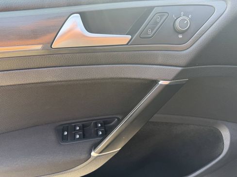 Used 2019 Volkswagen GTI S FWD image 28