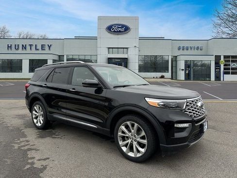 Used 2022 Ford Explorer Platinum w/ Technology Package image 4