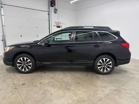 Used 2016 Subaru Outback 2.5i Limited AWD/4WD image 8