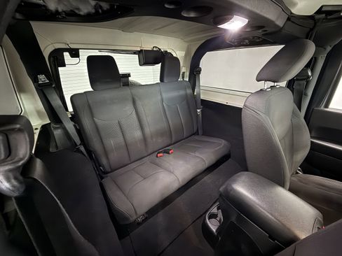 Used 2016 Jeep Wrangler Sport AWD/4WD image 18