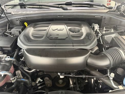 Used 2022 Jeep Grand Cherokee Laredo X AWD/4WD image 7
