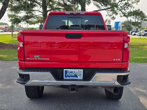 Certified 2020 Chevrolet Silverado 2500 LTZ w/ LTZ Premium Package AWD/4WD image 4