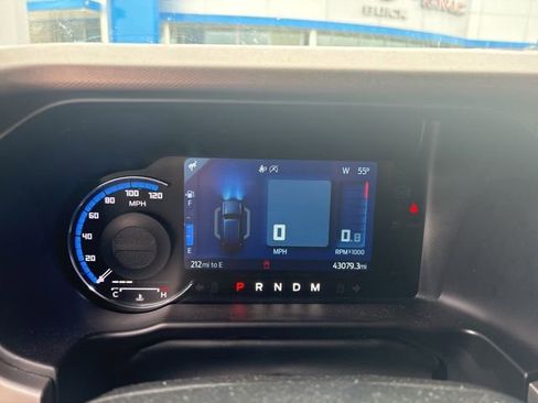 Used 2023 Ford Bronco Outer Banks w/ Sasquatch Package AWD/4WD image 9
