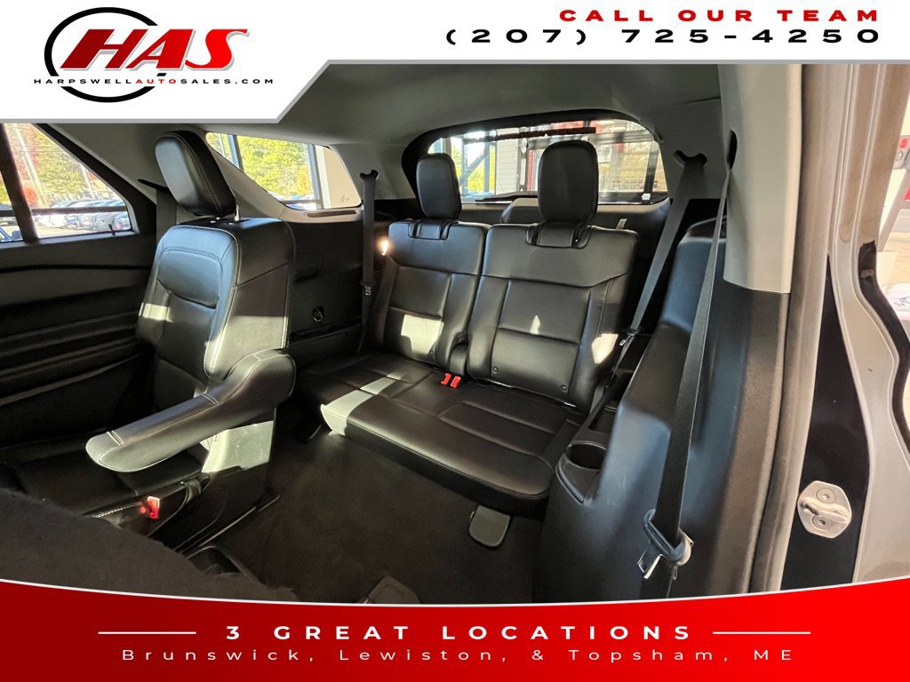 Used 2021 Ford Explorer XLT w/ Equipment Group 202A AWD/4WD image 14
