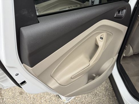 Used 2016 Ford Escape SE AWD/4WD image 16
