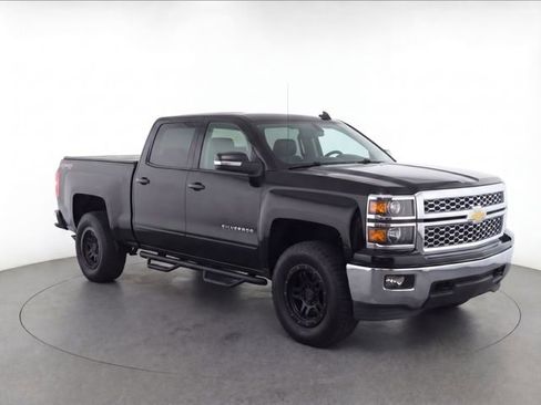 Used 2015 Chevrolet Silverado 1500 LT w/ LT Convenience Package AWD/4WD image 2