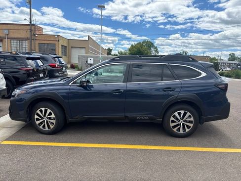 Used 2025 Subaru Outback Premium w/ Popular Package #1A AWD/4WD image 4