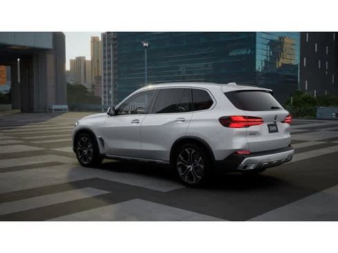 New 2026 BMW X5 sDrive40i w/ Climate Comfort Package image 2