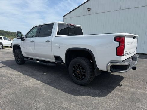 Used 2024 Chevrolet Silverado 2500 LTZ w/ LTZ Plus Package AWD/4WD image 7