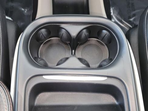 Used 2017 Chrysler Pacifica Touring-L image 26