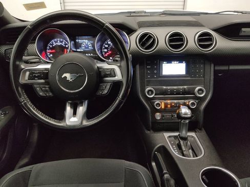 Used 2019 Ford Mustang Convertible RWD image 22