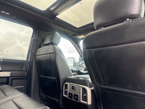 Used 2020 Ford F150 Lariat AWD/4WD image 31