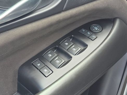 Used 2018 Cadillac Escalade ESV Platinum AWD/4WD image 24