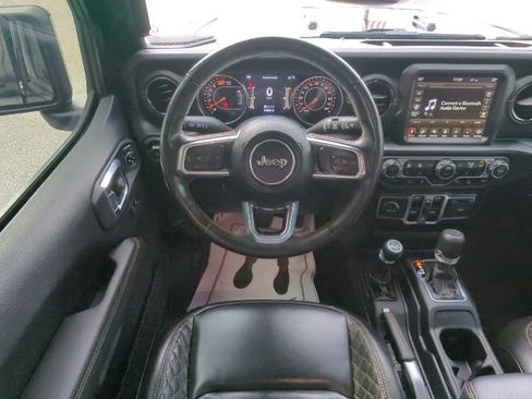 Certified 2022 Jeep Wrangler Unlimited Sahara AWD/4WD image 7