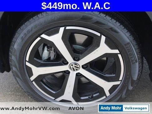 Used 2025 Volkswagen Tiguan SE AWD/4WD image 12