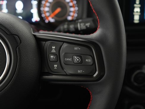 Used 2024 Jeep Wrangler Unlimited Rubicon image 28