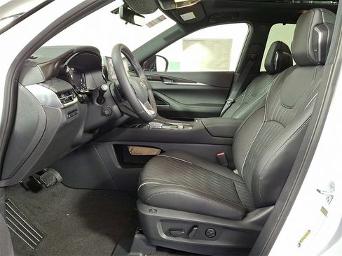New 2026 INFINITI QX60 Autograph w/ Dark Cargo Package image 13