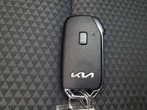 Used 2025 Kia Soul S image 32