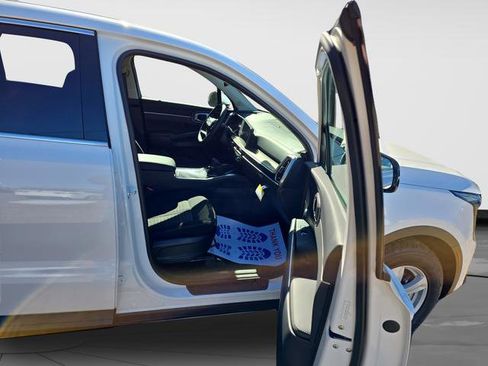 New 2026 Kia Sorento LX image 21