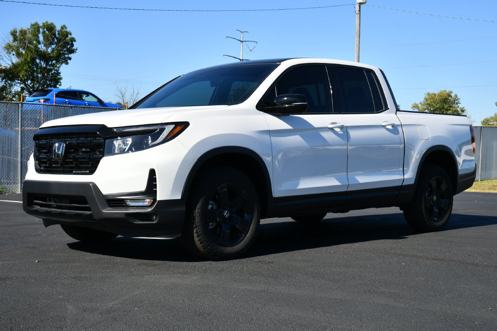 Used 2026 Honda Ridgeline Black Edition image 3
