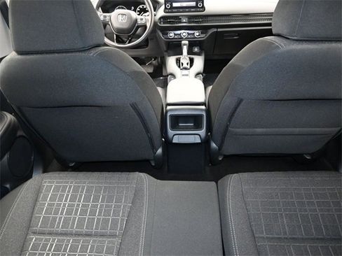 Used 2024 Honda HR-V LX image 11