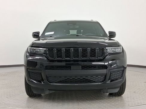 Used 2024 Jeep Grand Cherokee L Altitude image 6