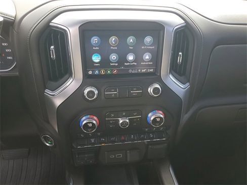 Used 2022 GMC Sierra 2500 SLT w/ SLT Premium Package image 15