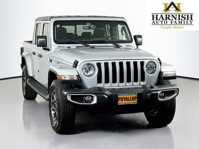 Used 2023 Jeep Gladiator Overland w/ Popular Equipment Package