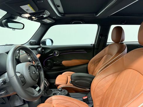 Certified 2024 MINI Cooper SE image 10