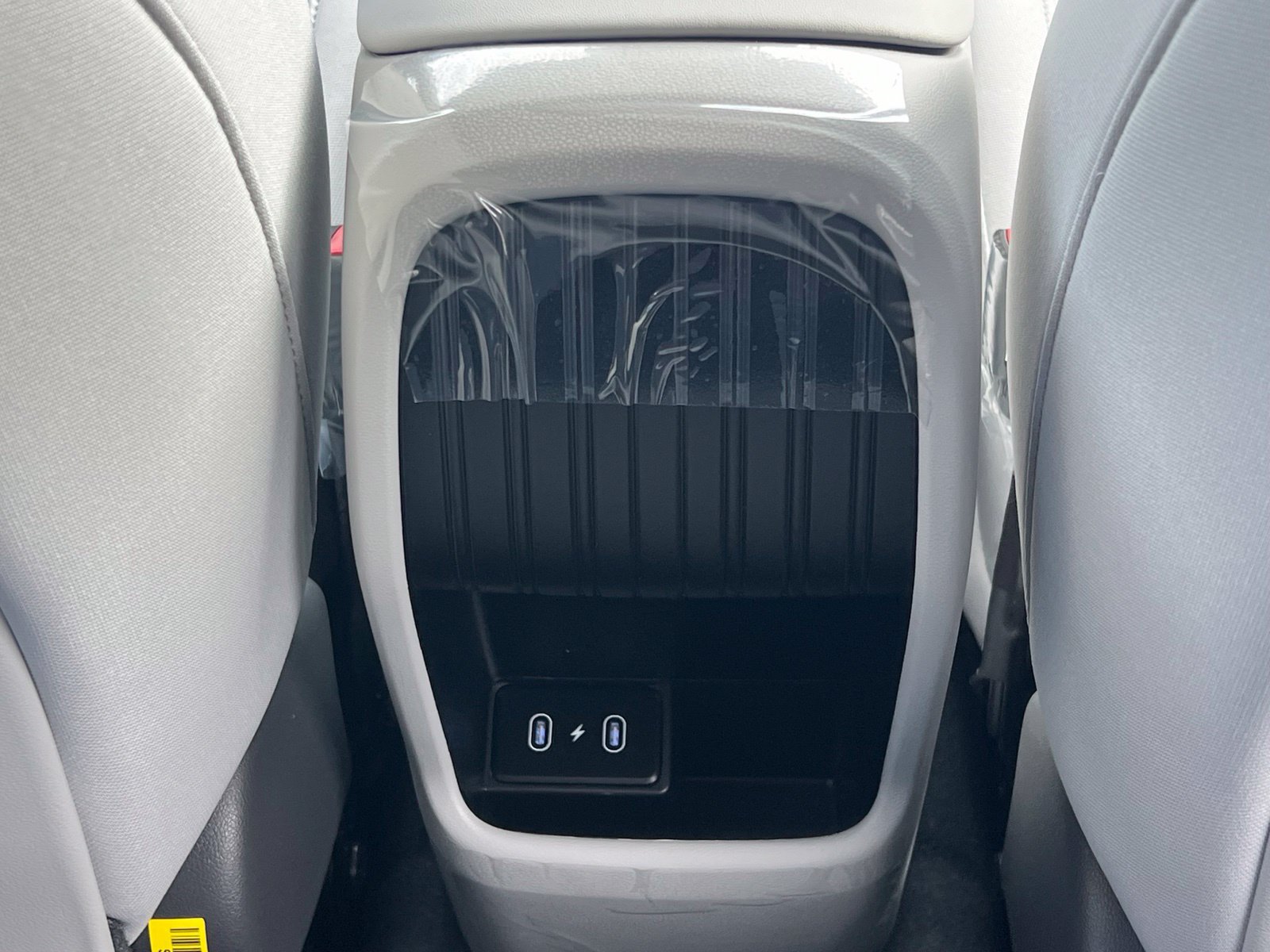 New 2027 Hyundai Kona SE FWD image 17