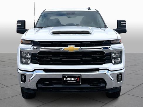 Used 2025 Chevrolet Silverado 2500 LT w/ Convenience Package image 4