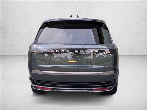 Used 2024 Land Rover Range Rover SE AWD/4WD image 6