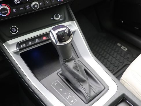 Used 2022 Audi Q3 2.0T Premium Plus image 27