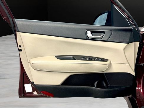 Used 2018 Kia Optima LX image 31