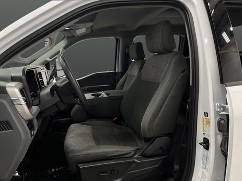 Used 2024 Ford F250 XLT image 4